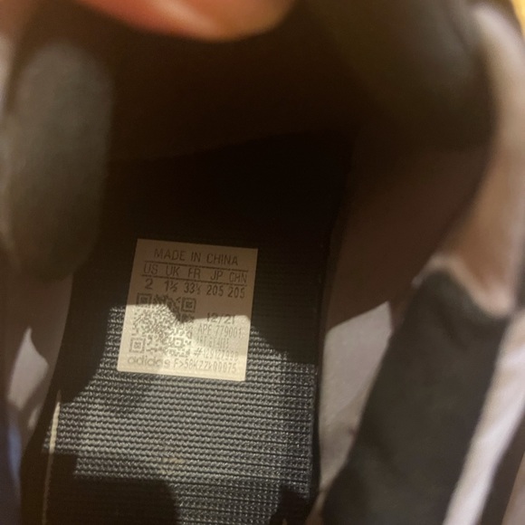 Yeezy  kids Boost 700 MNVN - Picture 9 of 11